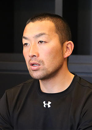 田村 雄三 監督